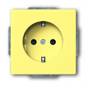 Busch-Jäger SCHUKO®-pistorasia, jossa on luontainen kosketussuoja keltainen 2013-0-5296