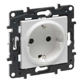 Legrand 864162 Niloe Step Steckdose Steckklemmen erhöhter Berührungsschutz Farbe: Ultraweiß