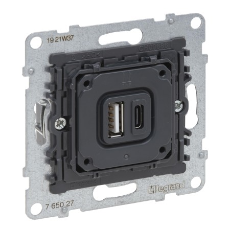 Legrand 765027 SEANO insert 2-way USB charging socket type A+C with charging current 3 A at 5 V